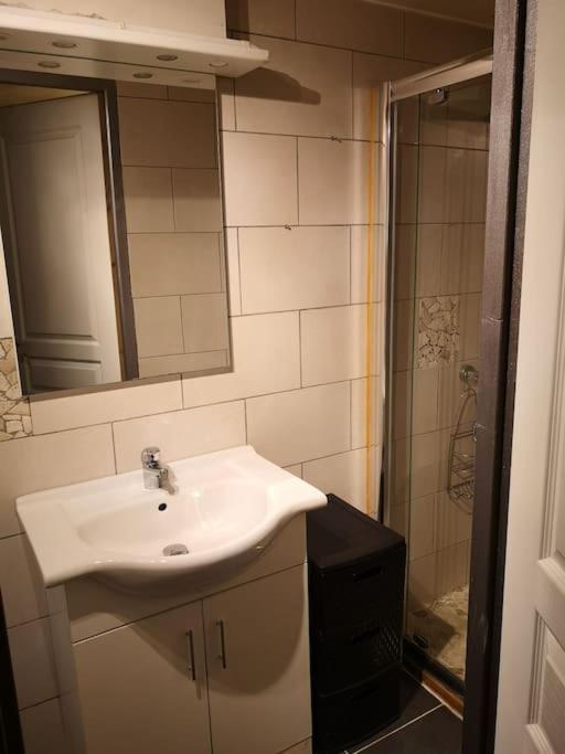 Coquet T1 Hyper Centre Appartement Le Bourg-dʼOisans Buitenkant foto
